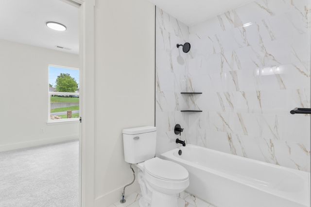 2033 E Will Street, Republic, MO 65738