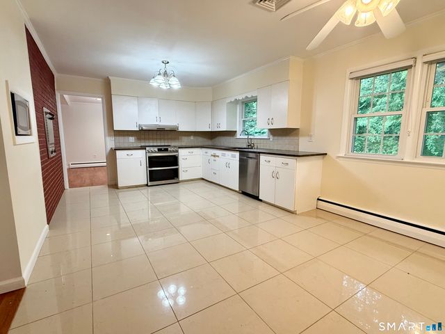21 Byron Place, New Haven, CT 06515