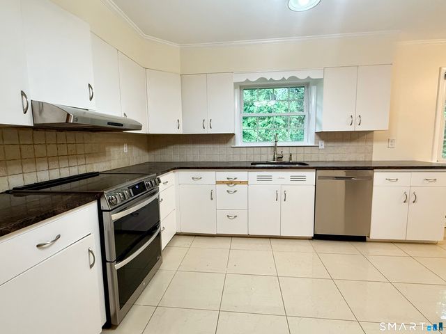 21 Byron Place, New Haven, CT 06515