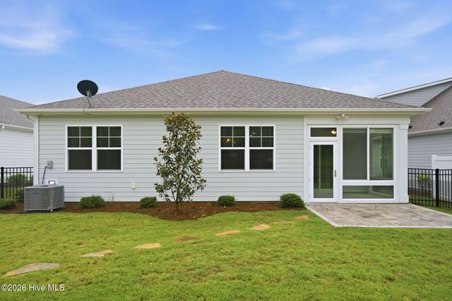 3113 Lochgreen Circle, Leland, NC 28451