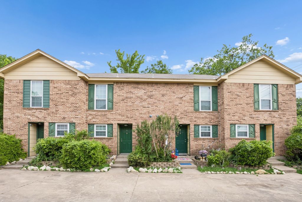 3732 Bonnie Drive, Fort Worth, TX 76116