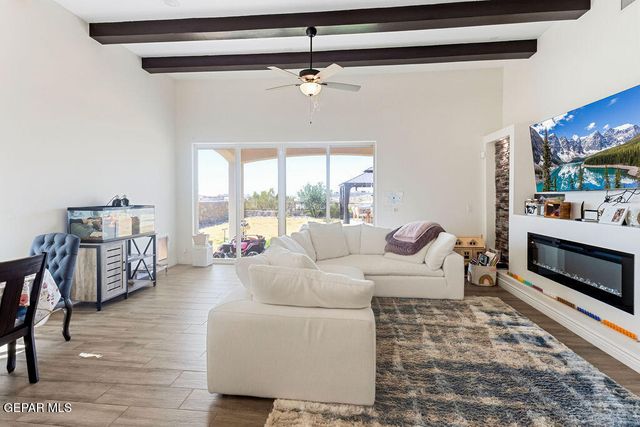 7343 MULE TEAM Drive, El Paso, TX 79911