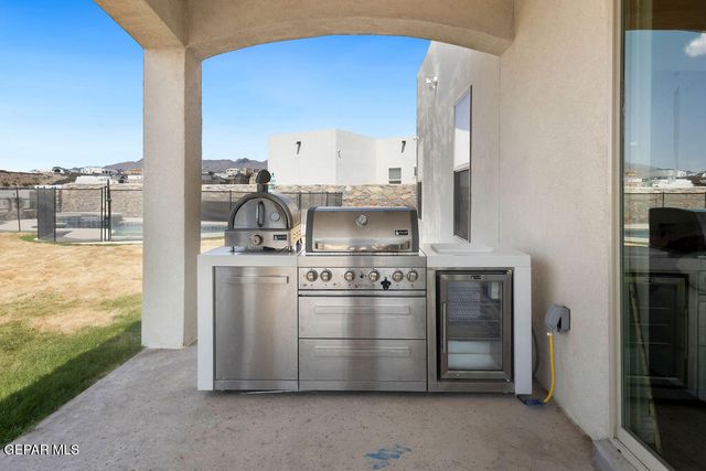 7343 MULE TEAM Drive, El Paso, TX 79911