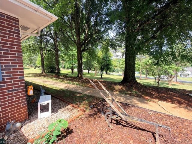 2297 Austin Traphill Road, Elkin, NC 28621