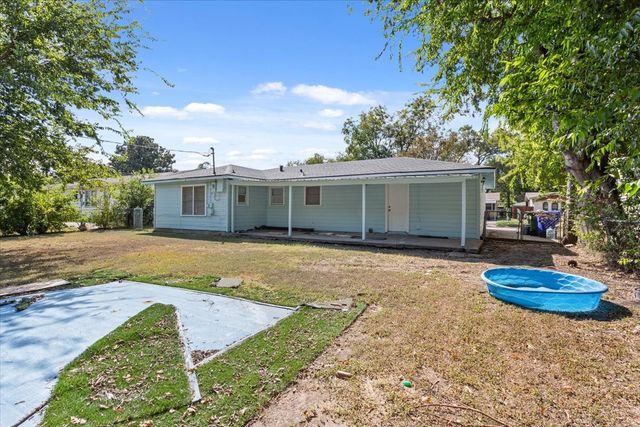 2424 S 26th Street, Waco, TX 76706