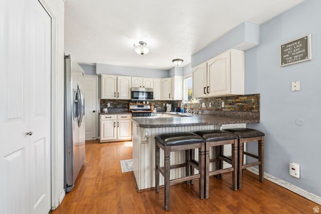 964 N 575 W, Clinton, UT 84015