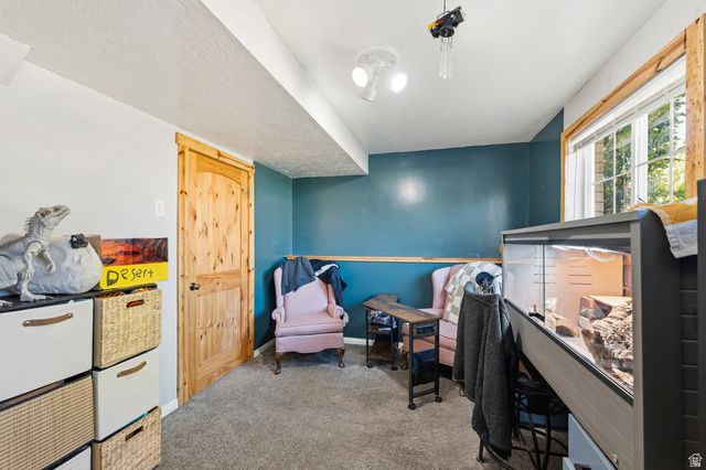 964 N 575 W, Clinton, UT 84015