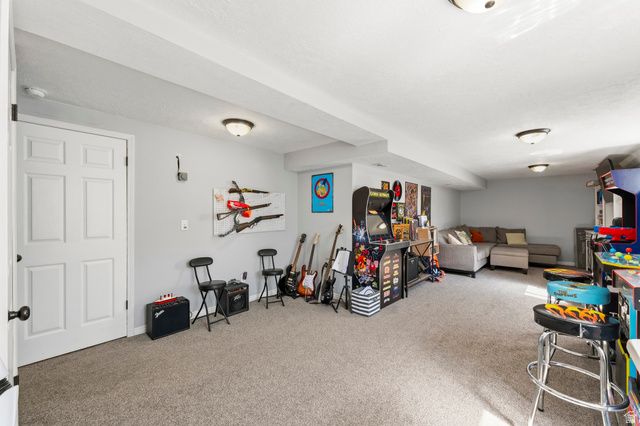 964 N 575 W, Clinton, UT 84015