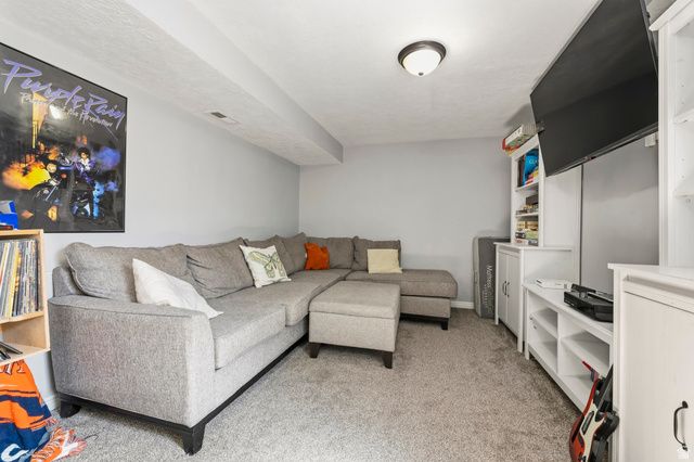 964 N 575 W, Clinton, UT 84015