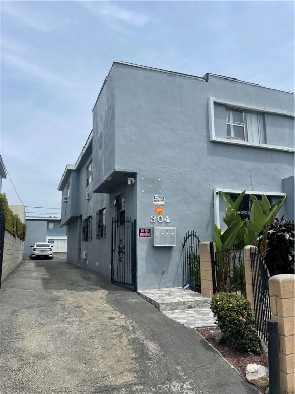 304 N Market, Inglewood, CA 90302