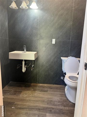 4 Winans Street, East Orange, NJ 07017