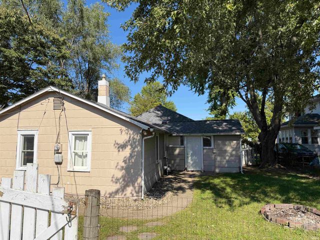 1521 E Lincolnway Way, Mishawaka, IN 46544