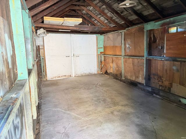1521 E Lincolnway Way, Mishawaka, IN 46544