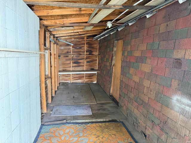 1521 E Lincolnway Way, Mishawaka, IN 46544