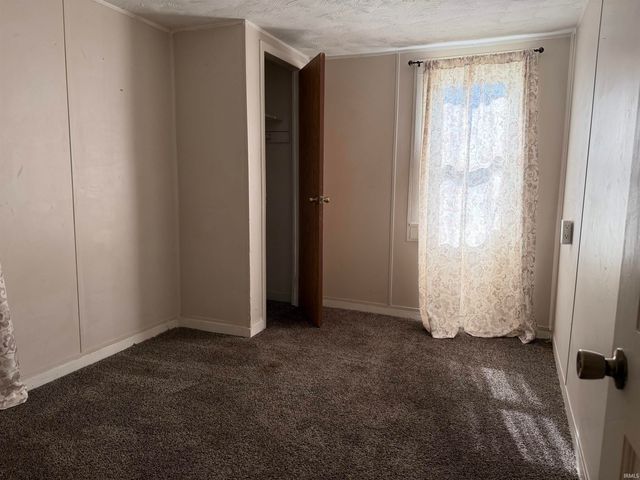 1521 E Lincolnway Way, Mishawaka, IN 46544