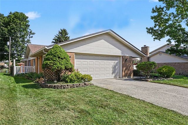 383 Zimmer Drive, Fairborn, OH 45324