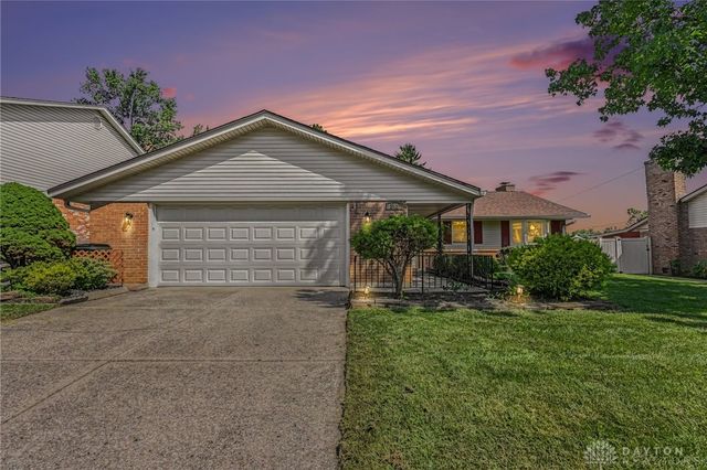 383 Zimmer Drive, Fairborn, OH 45324