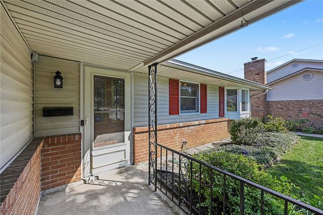 383 Zimmer Drive, Fairborn, OH 45324