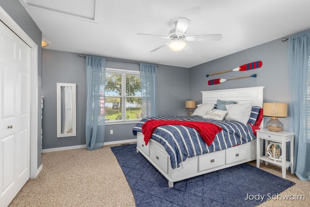 7121 Hass Drive NE, Comstock Park, MI 49321