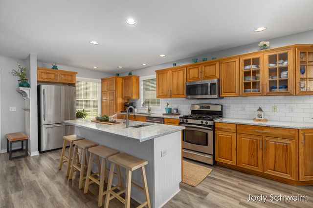 7121 Hass Drive NE, Comstock Park, MI 49321