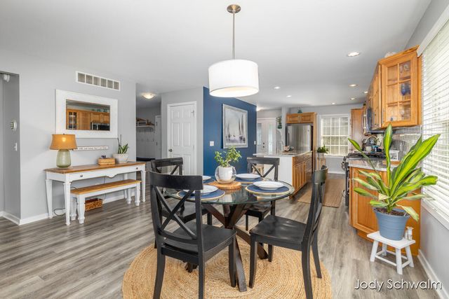7121 Hass Drive NE, Comstock Park, MI 49321