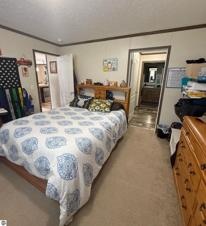 Image 12 of property listing at 1304 Powder Horn Drive, Mt Pleasant, MI 48858