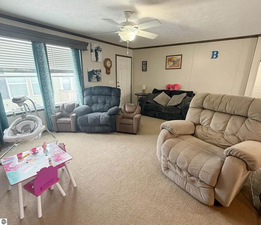 Image 8 of property listing at 1304 Powder Horn Drive, Mt Pleasant, MI 48858