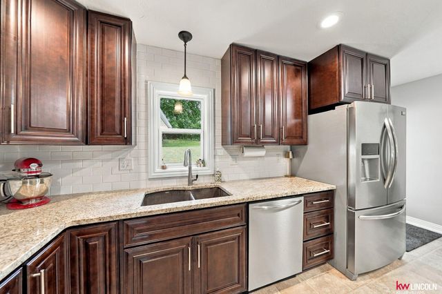 3016 Prairie Road, Lincoln, NE 68056