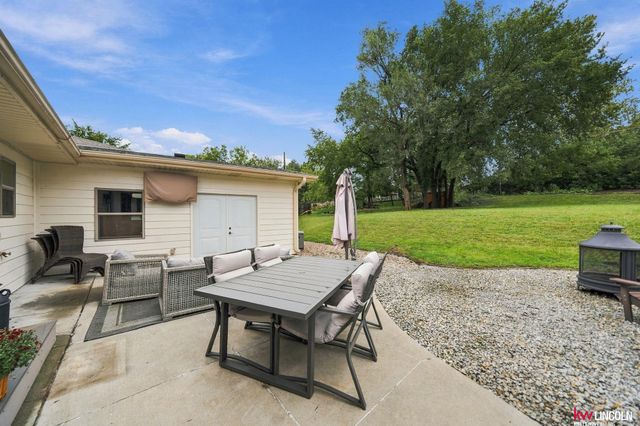 3016 Prairie Road, Lincoln, NE 68056