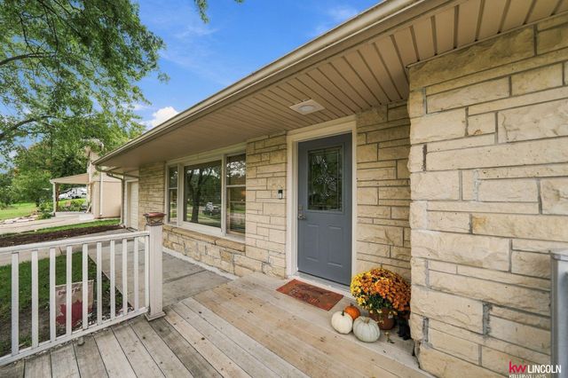 3016 Prairie Road, Lincoln, NE 68056
