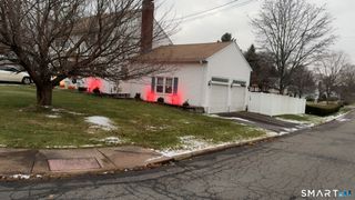 34 Evergreen Road, Manchester, CT 06042