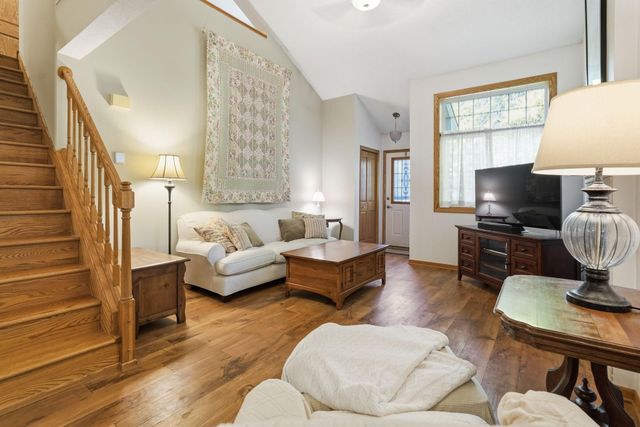 18091 Settlers Way, Eden Prairie, MN 55347