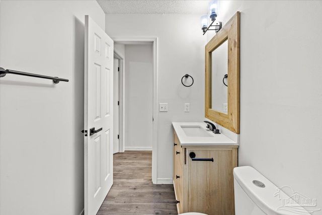 3905 Deerwood Cir, Pace, FL 32571