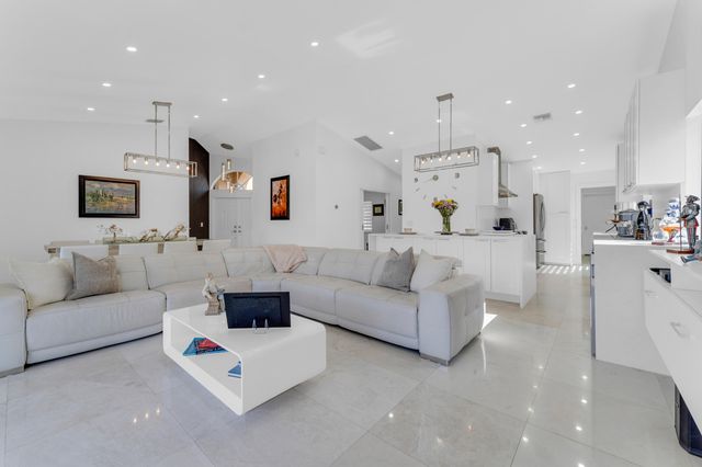 8024 Copenhagen Way, Boca Raton, FL 33434