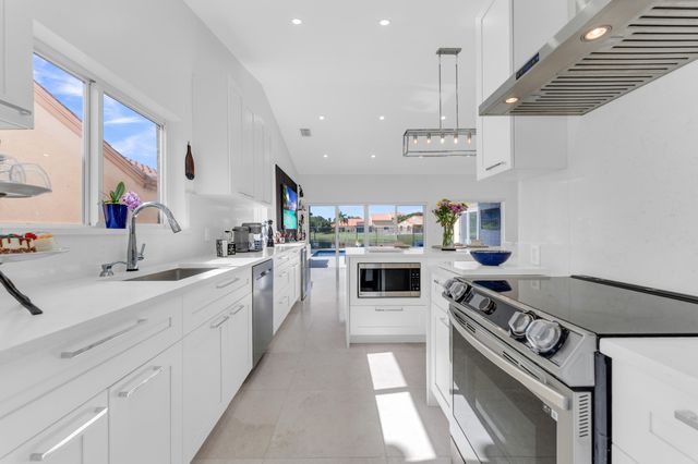 8024 Copenhagen Way, Boca Raton, FL 33434