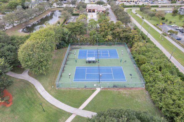 8024 Copenhagen Way, Boca Raton, FL 33434