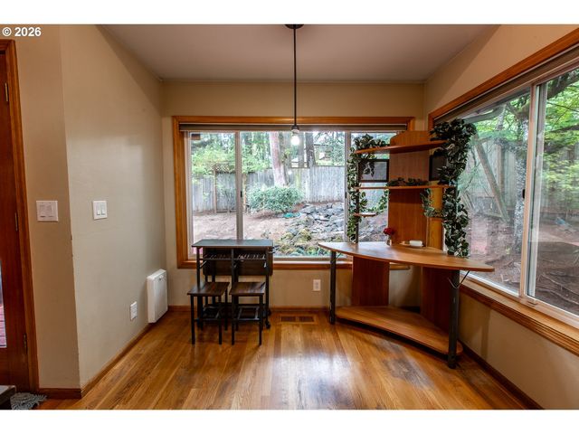 2660 BOWMONT Dr, Eugene, OR 97405