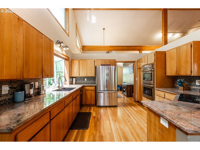 2660 BOWMONT Dr, Eugene, OR 97405