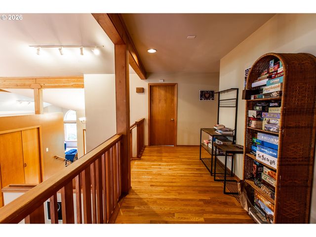 2660 BOWMONT Dr, Eugene, OR 97405