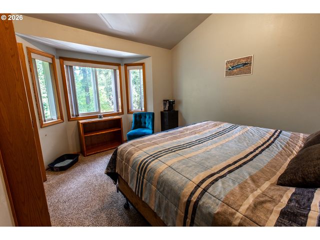 2660 BOWMONT Dr, Eugene, OR 97405