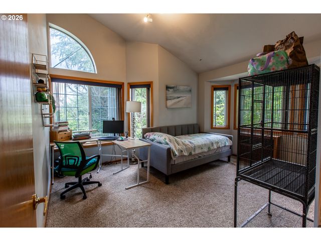 2660 BOWMONT Dr, Eugene, OR 97405
