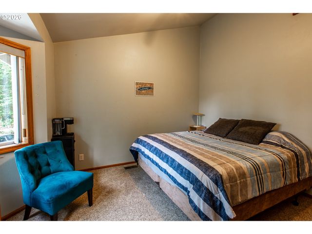 2660 BOWMONT Dr, Eugene, OR 97405