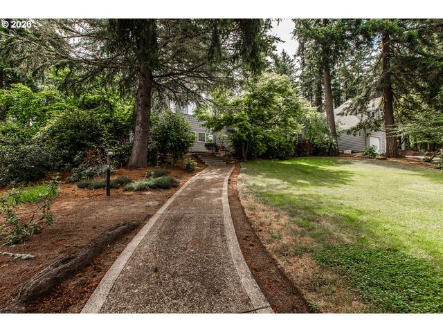 2660 BOWMONT Dr, Eugene, OR 97405
