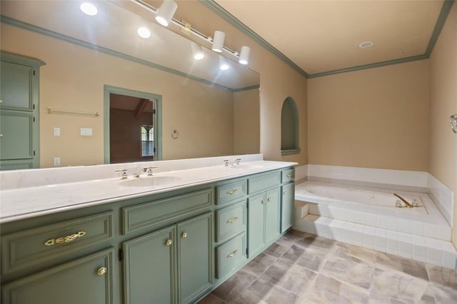 22916 E Martin Drive, Porter, TX 77365