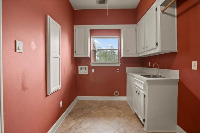 22916 E Martin Drive, Porter, TX 77365