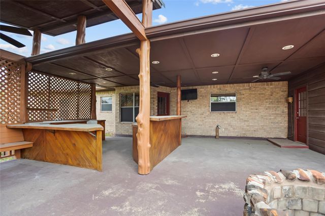 22916 E Martin Drive, Porter, TX 77365