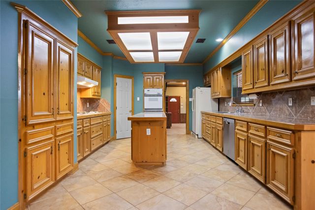 22916 E Martin Drive, Porter, TX 77365