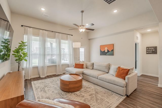 2725 Henson Lane, Garland, TX 75040