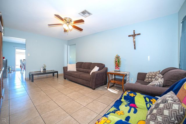 862 W Patricia St, Somerton, AZ 85350