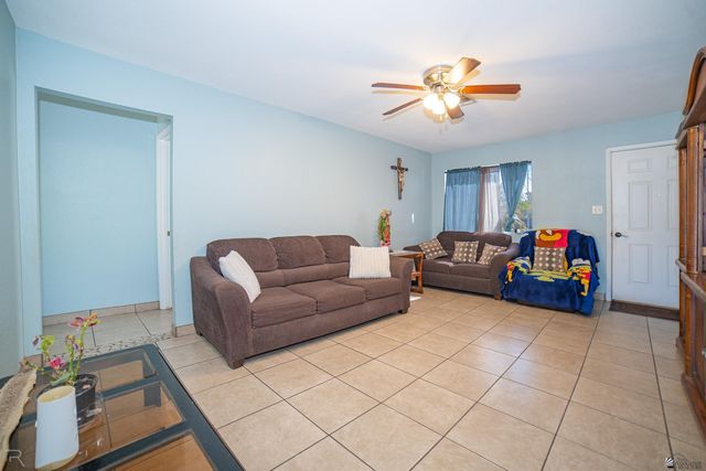 862 W Patricia St, Somerton, AZ 85350